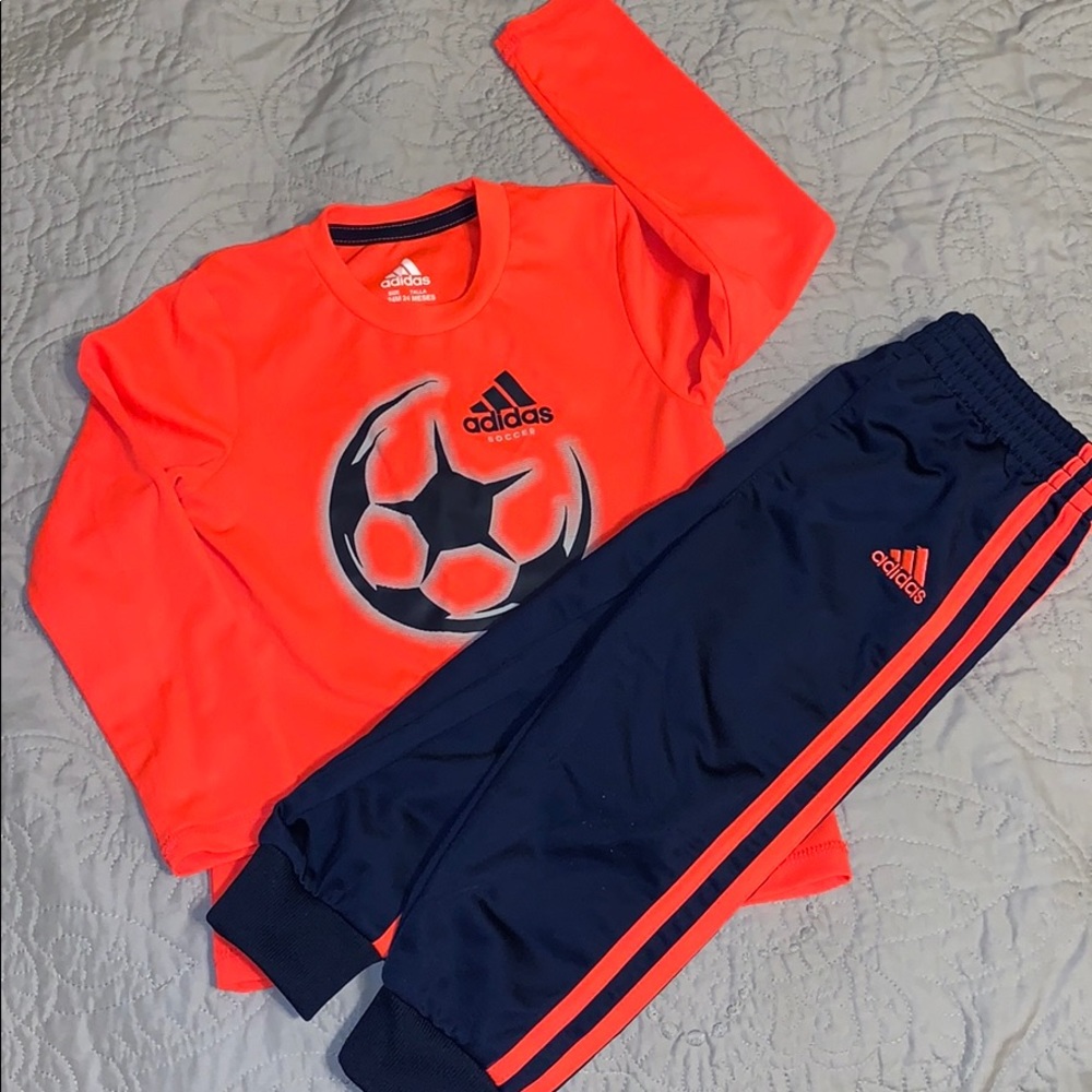 Adidas toddler boy 2 piece outfit size 24 months